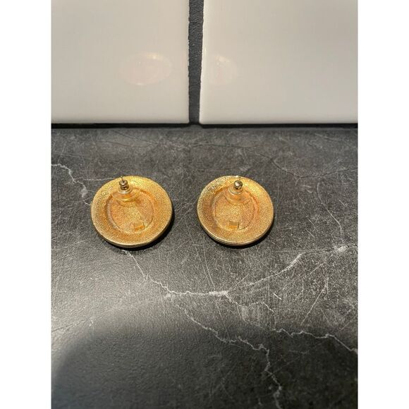 Vintage Earrings Large Black and Cream Enamel Gold Tone - Picture 2 of 2